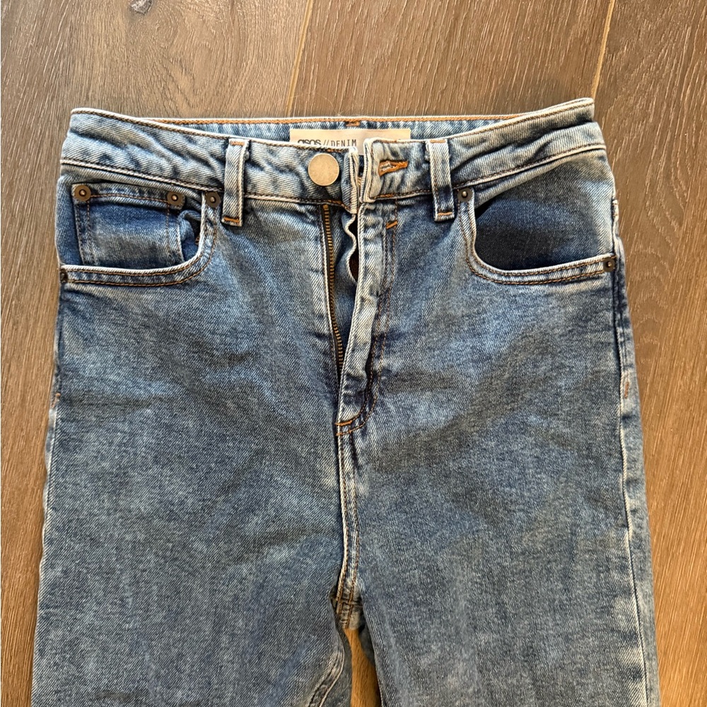 ASOS Ripped knee Jeans - Picture 3 of 5
